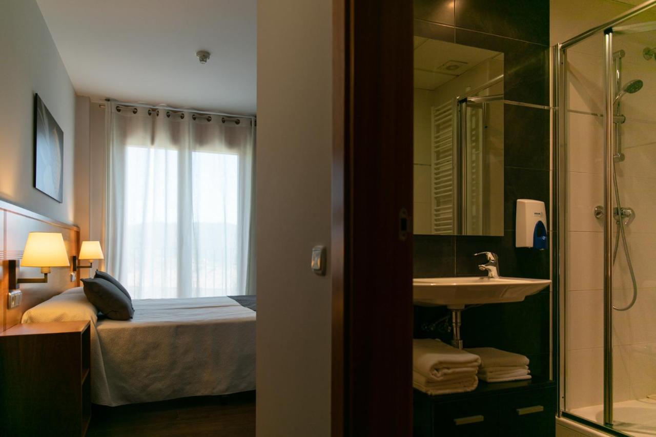 Aparthotel Cal Marcal Puig-reig Exteriör bild