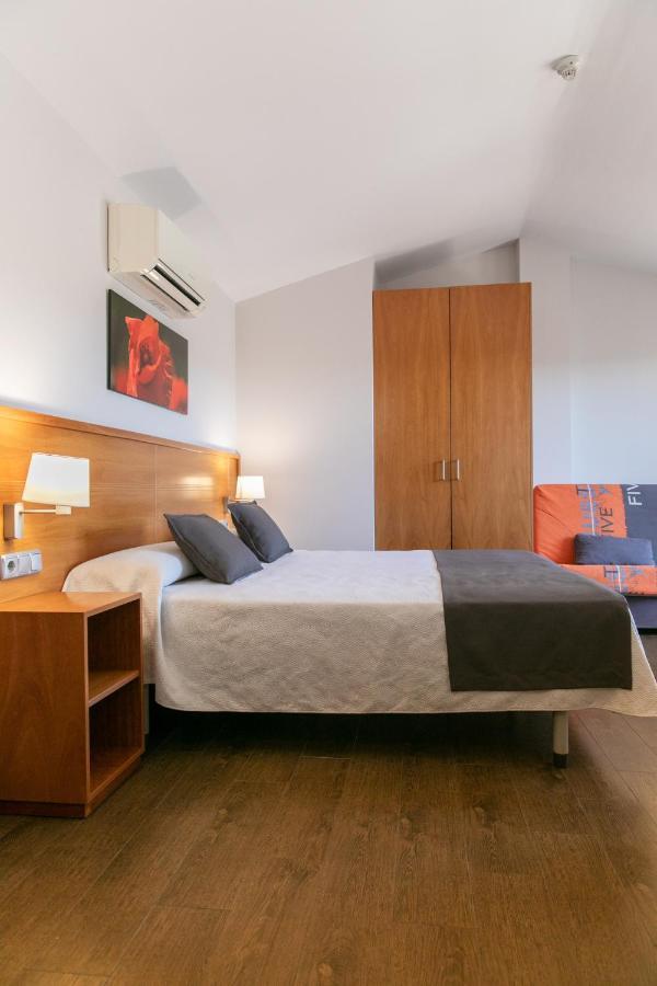 Aparthotel Cal Marcal Puig-reig Exteriör bild